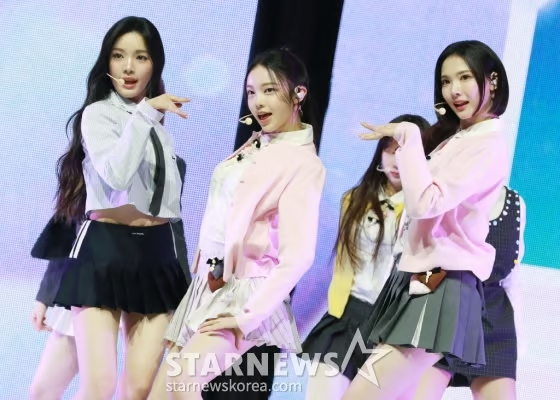 하츠투하츠 ‘표정은 상큼하게’