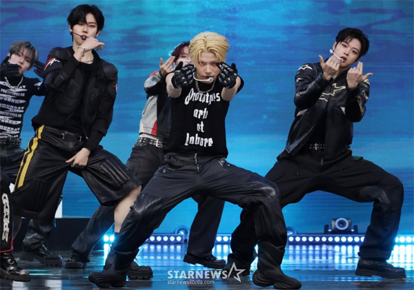 클로즈유어아이즈 ‘압도적인 카리스마’