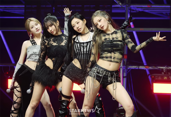 키스오브라이프 ‘카리스마 대폭발’