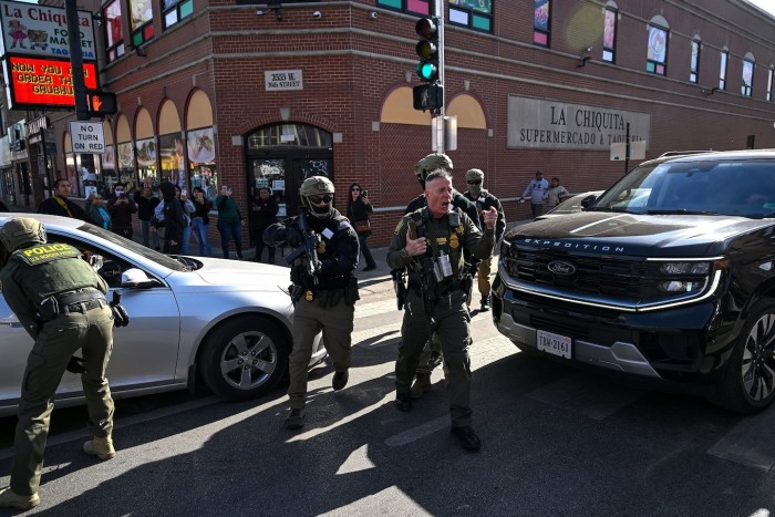 법원, IRS와 DHS의 이민 단속 관련 데이터 공유 금지