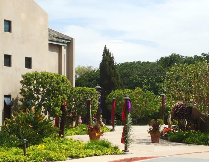 다시 찾아 본▶◀묘지