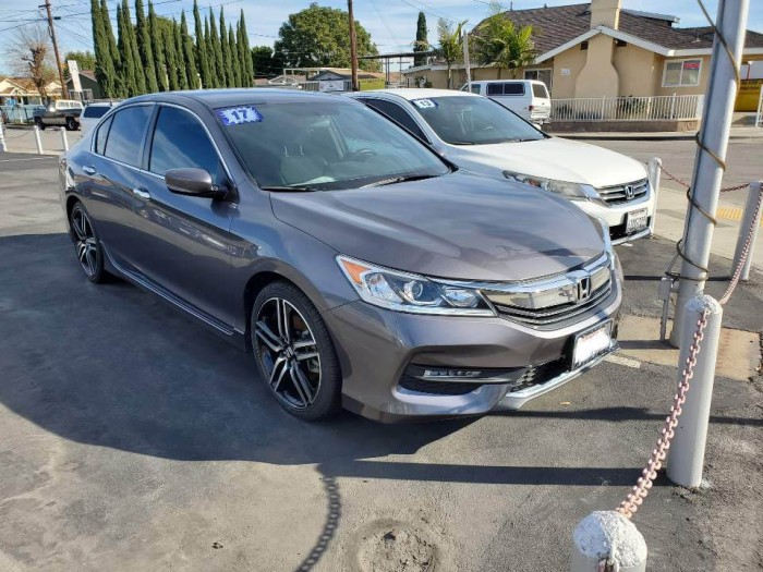 2017 Honda ACCORD SPORT