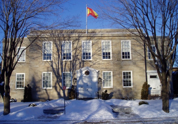File:Spanish embassy in Canada (January 2005).jpg - Wikimedia Commons