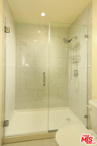 캐티리 부동산쟁이-콘도 10/23 캐티리 부동산쟁이-콘도 10/23