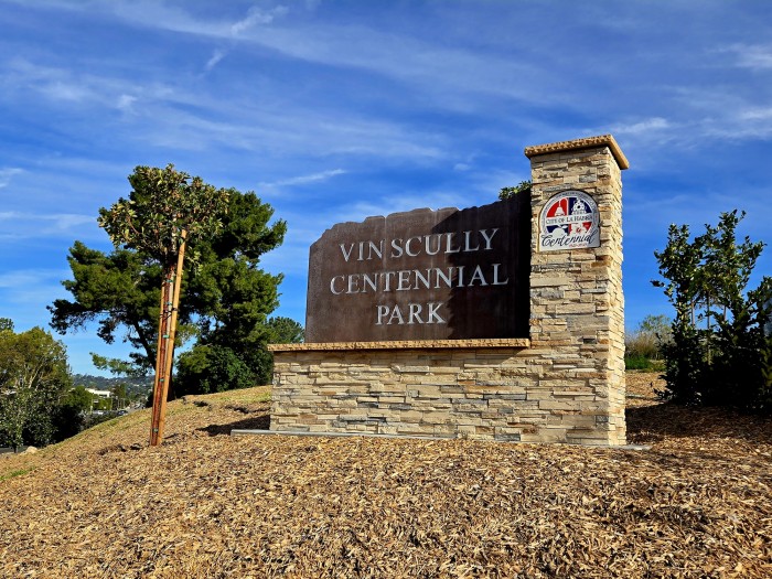 (앤지김독점) 공원과 붙은 라하브라 방3개 콘도 (앤지김독점) 공원과 붙은 라하브라 방3개 콘도