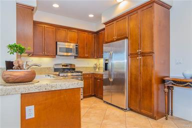 얼바인 컬럼부스 그루브 단층 콘도 방2 화2 (57만불) 얼바인 컬럼부스 그루브 단층 콘도 방2 화2 (57만불)