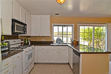 어바인 우드브리지 이층 타운홈 방3 화1.5 ( 59만 9천불 ) 어바인 우드브리지 이층 타운홈 방3 화1.5 ( 59만 9천불 )